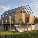 Projet d’habitation – Maison surélévée - projet à Lanildut dans le Finistère en Bretagne. Projet conceptualisé par l'Atelier Cédric Didat avec l’Atelier du Lac
