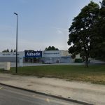 Extension des entrepôts et des bureaux du groupe AUBADE - projet à Gouesnou dans le Finistère en Bretagne. Projet réalisé par l'Atelier Cédric Didat